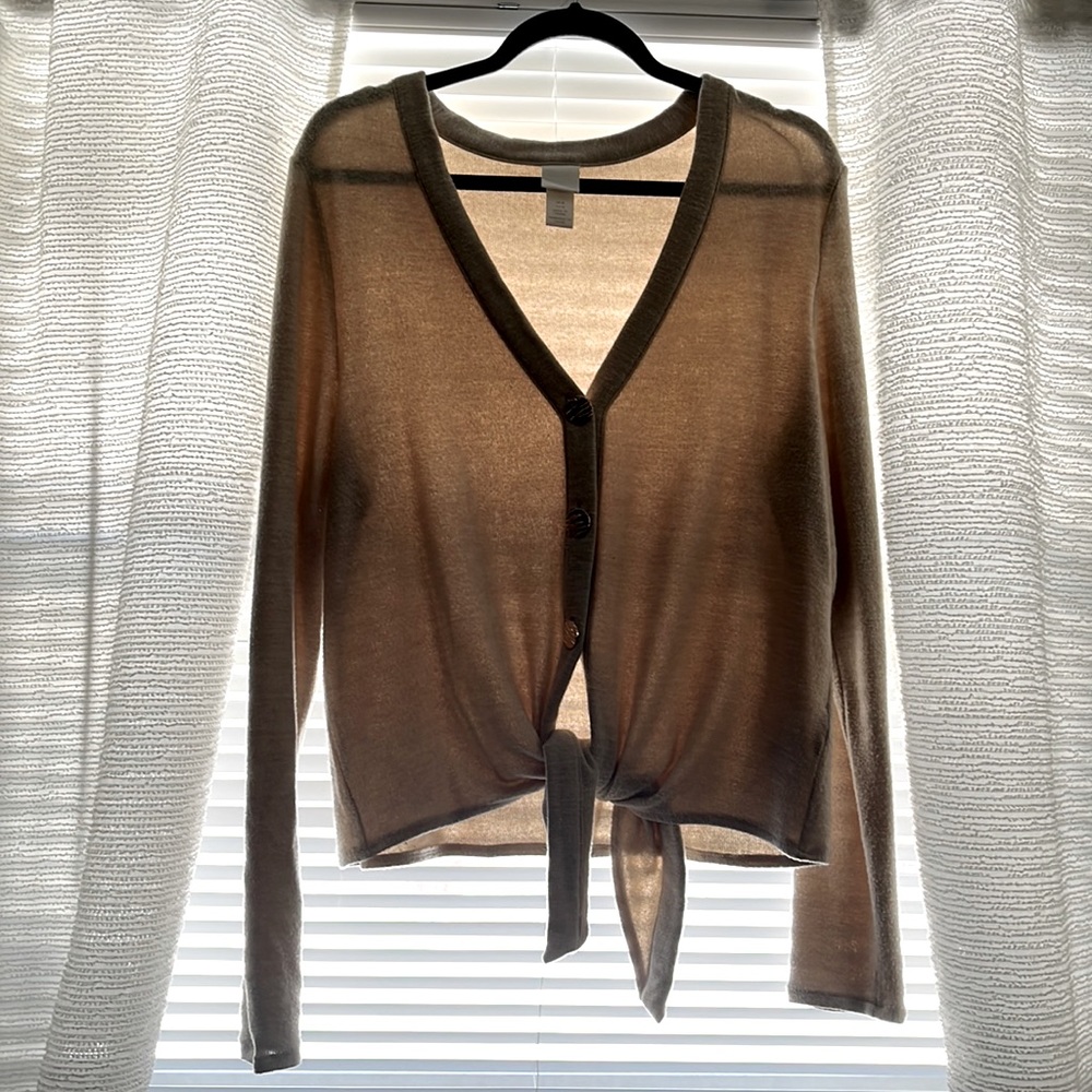 Super soft H&M Button Up Tie Front Cardigan